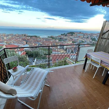 Thekeystudio, La Casa Del Mare Azzurro With Seaview Ventimiglia Esterno foto
