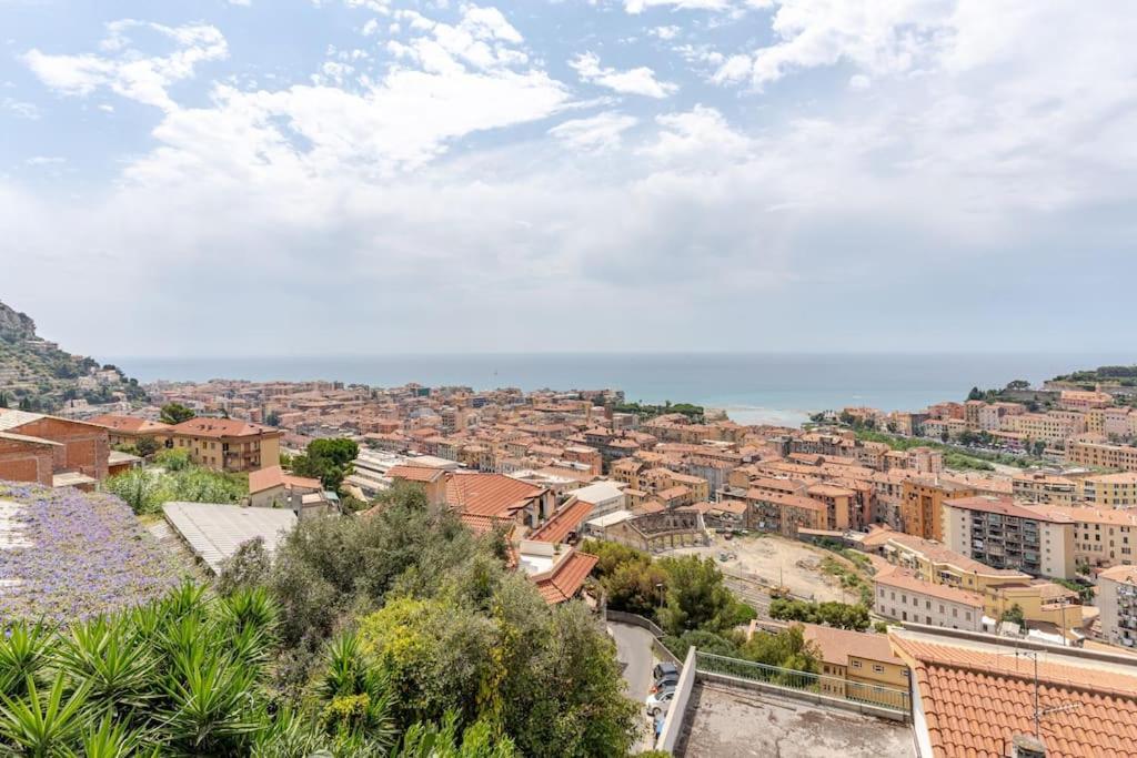 Thekeystudio, La Casa Del Mare Azzurro With Seaview Ventimiglia Esterno foto