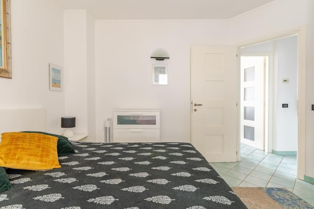 Thekeystudio, La Casa Del Mare Azzurro With Seaview Ventimiglia Esterno foto