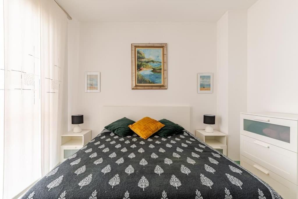 Thekeystudio, La Casa Del Mare Azzurro With Seaview Ventimiglia Esterno foto