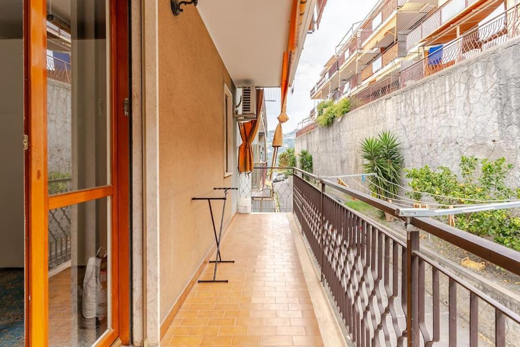 Thekeystudio, La Casa Del Mare Azzurro With Seaview Ventimiglia Esterno foto
