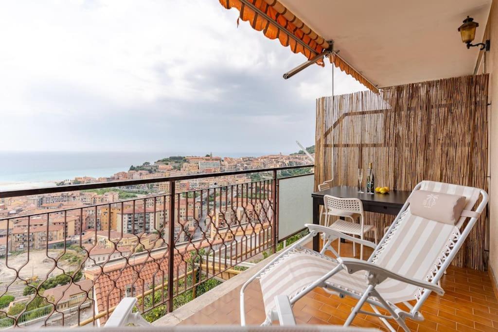 Thekeystudio, La Casa Del Mare Azzurro With Seaview Ventimiglia Esterno foto